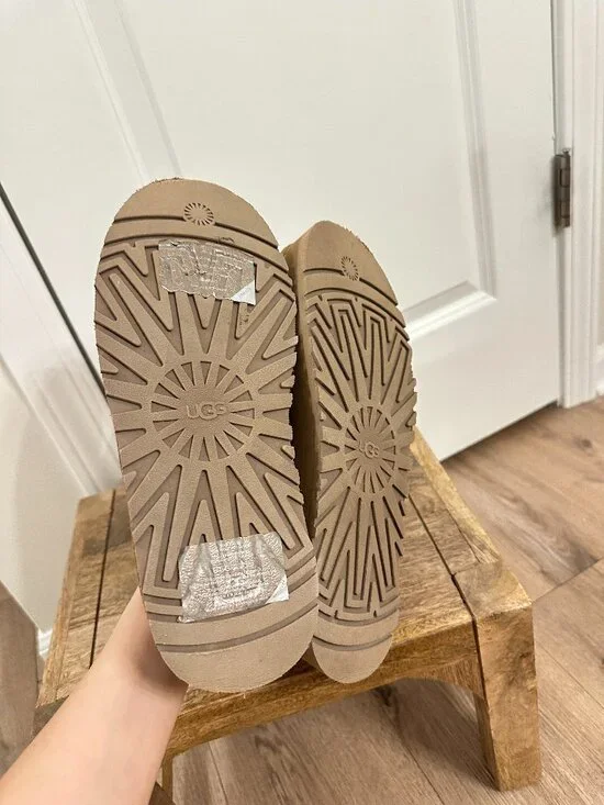 UGG Bea Genuine Shearling Lined Platform Mary Jane in Chestnut Size US 8 - Picture 10 of 13